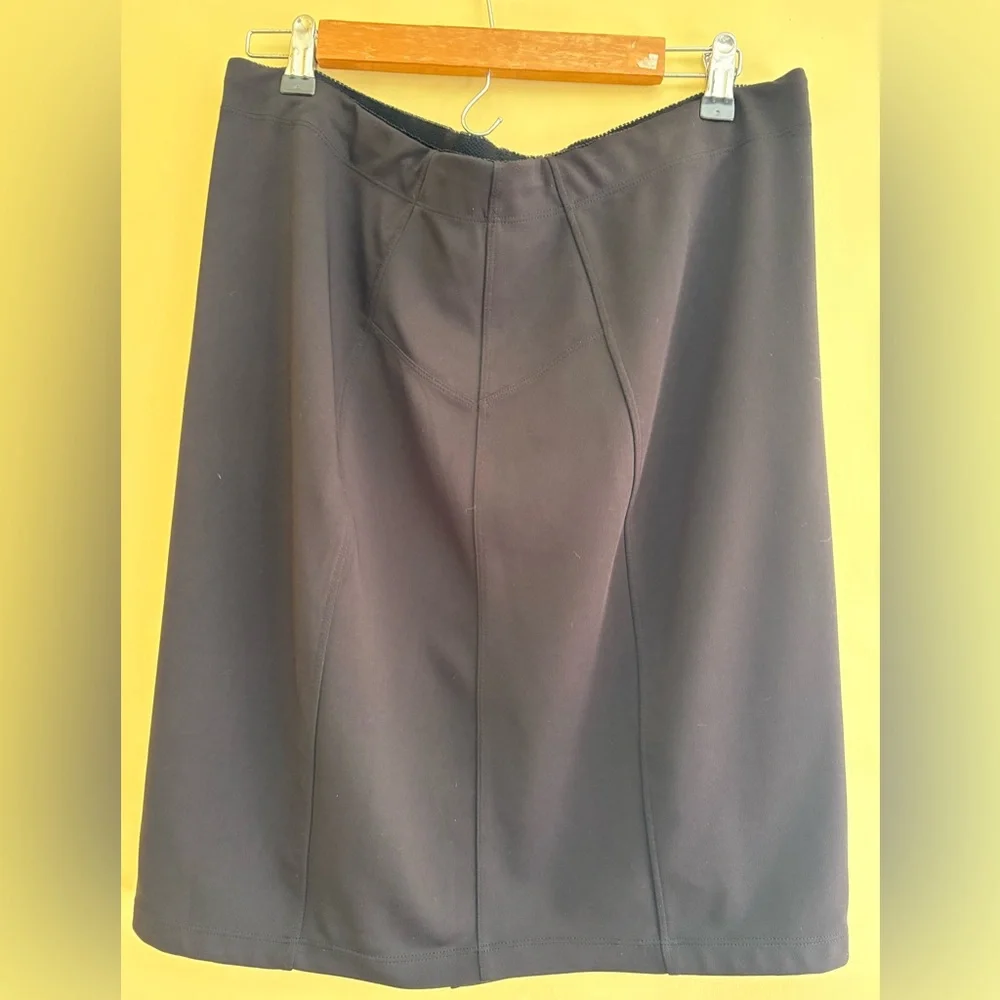Daisy Fuentes Black Skirt XL Pre-Loved